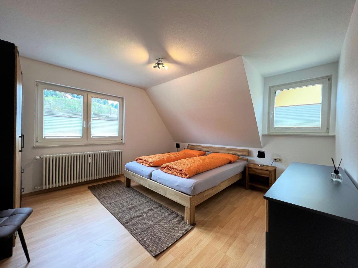 Ferienwohnung Kinzigblick - Balkon - Fuer Kinder - Mit Bettwaesche & Handtuecher شنكنزل المظهر الخارجي الصورة